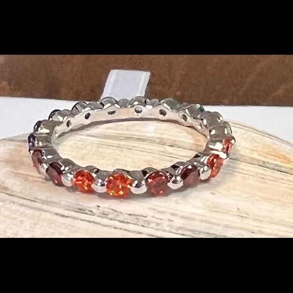 925 Sterling Silver. Ring - Picture 2 of 5